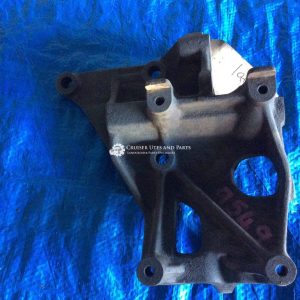 Toyota Landcruiser 2H diesel Air Conditioning Compressor bracket    LATE TYPE   HJ75