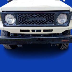 Toyota Landcruiser Diesel metal grill HJ75 HZJ75 incl badges 2nd hand