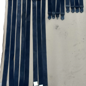 Toyota Landcruiser 75 78 series Troopy rear seat belt belts set black new