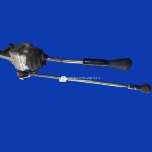 Toyota Landcruiser 1VD-FTV 5 speed transfer case shifter / lever and linkage    VDJ76 VDJ78 VDJ79