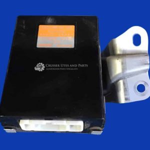 Toyota Landcruiser 4WD control unit relay 89533-60280 70 SERIES UPDATE 10/07-