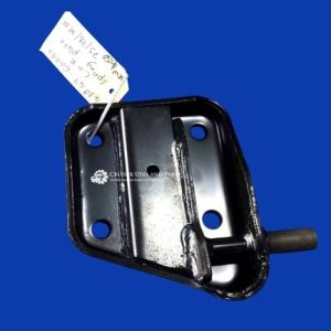 Toyota Landcruiser LHF U Bolt seat spring plate left hand front 48049-60021 new