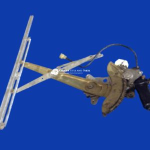 Toyota Landcruiser LHF electric window regulator non quarter glass type 85720-60030 Denso 12V      13159