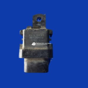 Toyota Landcruiser Main  relay  156700-0561   12V  DENSO