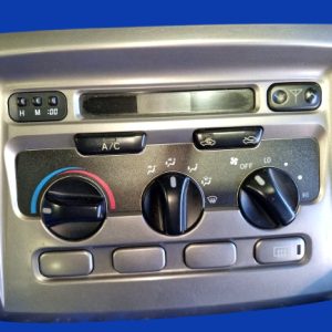 Toyota Landcruiser HDJ100 late control panel  (2003-06) 146570-1010  55900-60840